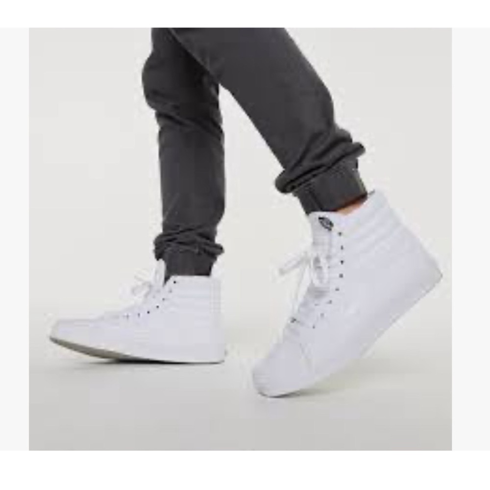 Vans leather sneakers, men’s size 9; women’s 10,5